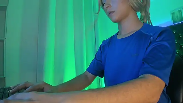 BellaRoge XXX чат на живо