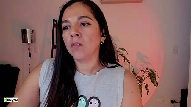 urcute_kitten's Live XXX Chat