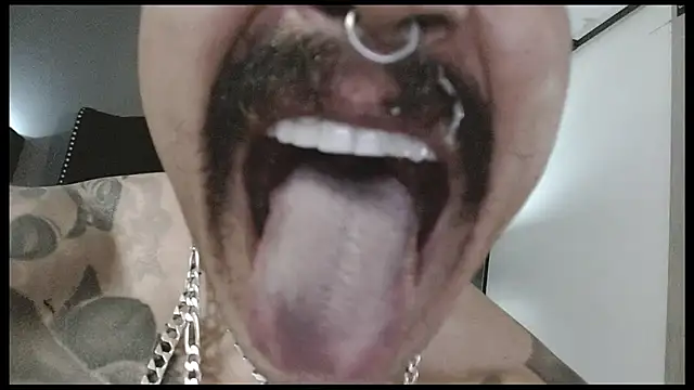 Chat +18 de danilog515 ao vivo