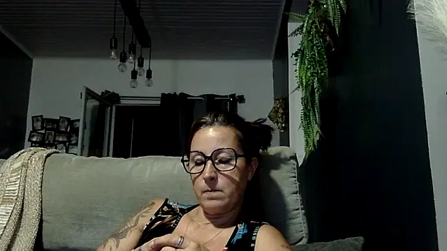 Chat +18 de feline27 ao vivo