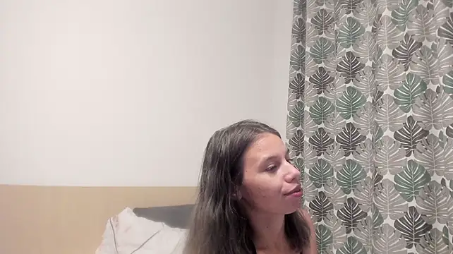 Emma_Tiny69 Chat XXX live