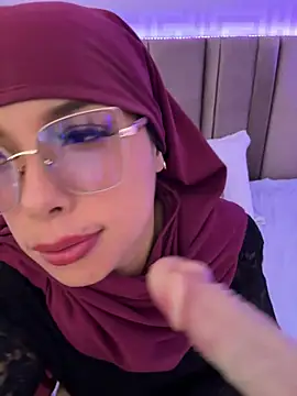 Chat +18 de naishaa_ ao vivo