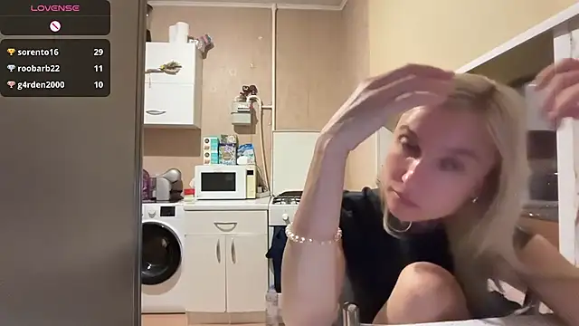 Онлайн чат XXX AngelJeni