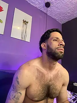 Chat +18 de Karim_mansur ao vivo