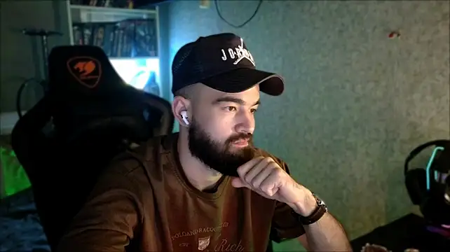 _Serious_Man Chat XXX live