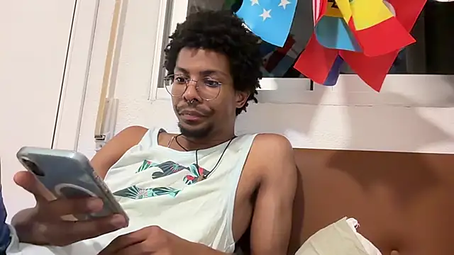 HoleBreeder Chat XXX live