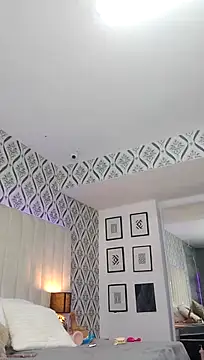 Chat +18 de Chiara_Bond ao vivo