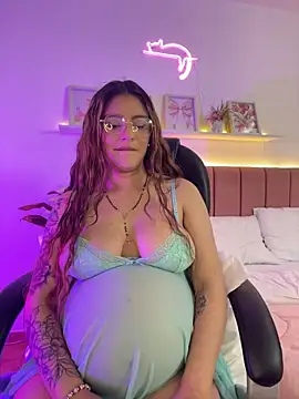 iam_camila élő XXX-chatje