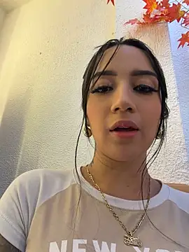 EmmyEvans1 Chat XXX live