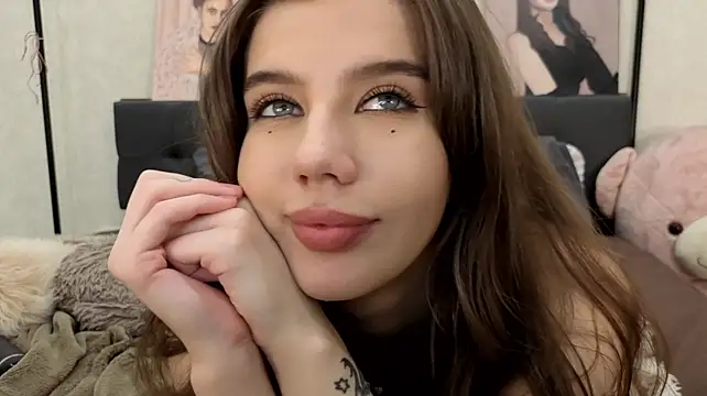 dolly_ll Chat XXX live