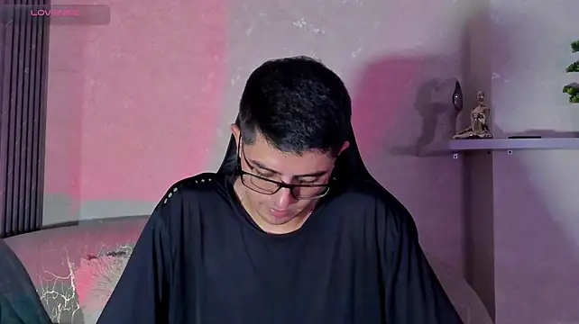 Chat XXX ao vivo de Ostin_Colt
