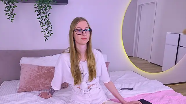 AuroraLean Chat XXX live