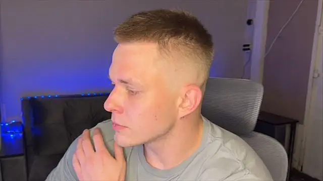 Nikclak Chat XXX live