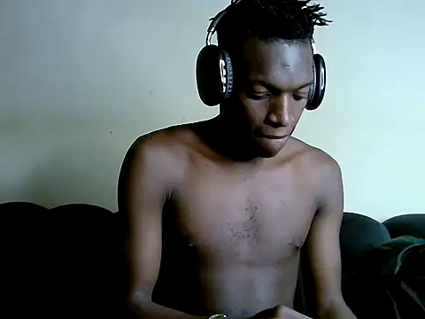 JewelFuckEntertainer212 Chat XXX live