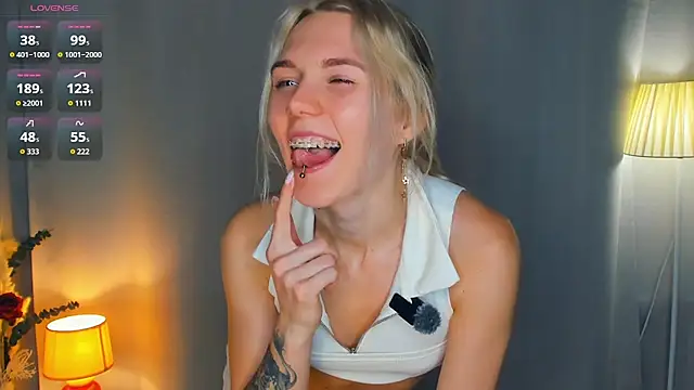 Chat +18 de DianeHonnette ao vivo