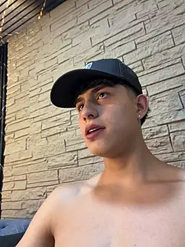 Lander_Cruz – Naživo XXX chat