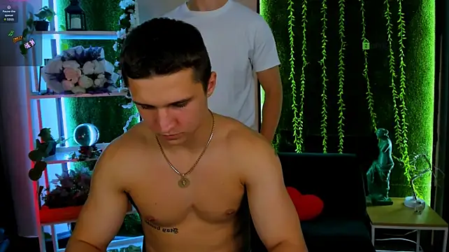 XXX chat uživo modela emmanuel_shine