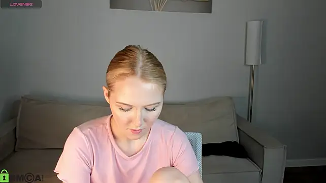 Charlotte_Smitee Chat XXX live