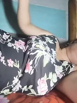 Sweetlorie_83's Live XXX Chat
