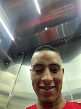 Chat +18 de willclayy ao vivo