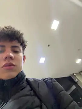 yoursexyjose's Live XXX Chat