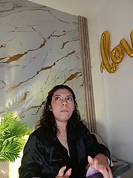 Iam_Issaa_ Chat XXX live