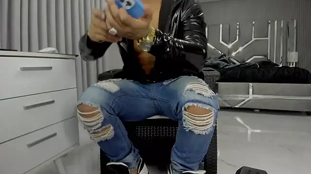 master_leather XXX чат на живо