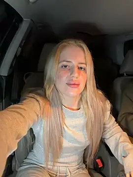 Holly-Glamour Webcam Show