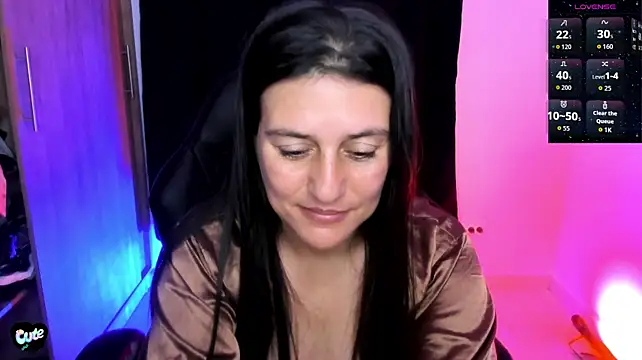 Saskyaa Chat XXX live