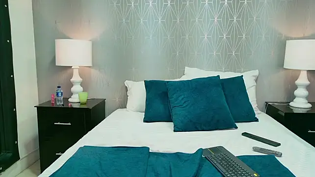 CristalShayy Chat XXX live