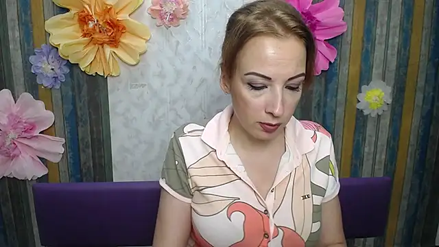 ElizabethSho: онлайн-секс-чат