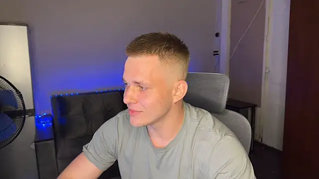 Nikclak Chat XXX live