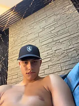 Lander_Cruz Live XXX-chat