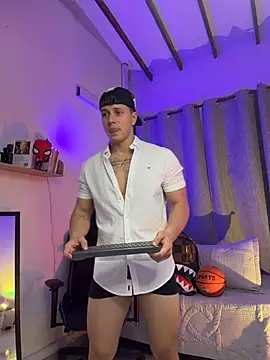 Chat XXX Live ASHTON_HILS