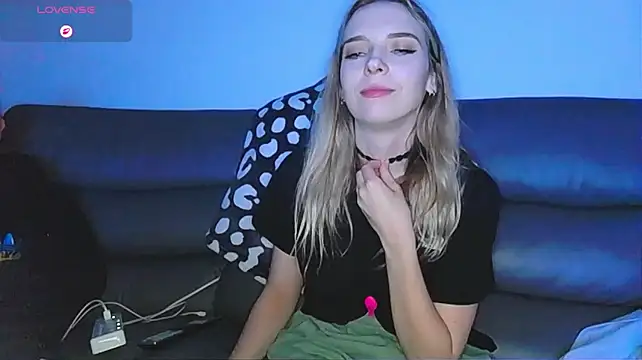 BlueandJen Live XXX-chat