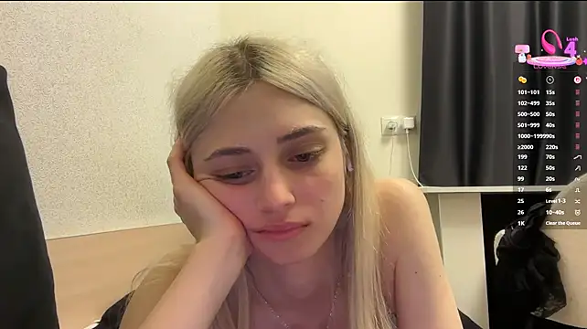 AidaGloshenn Live XXX chat