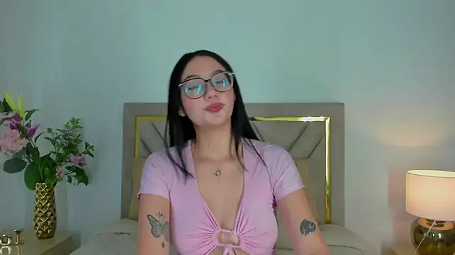 ravena_queen live XXX chat