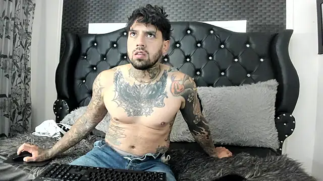 Chat +18 de Matt_Smith__ ao vivo