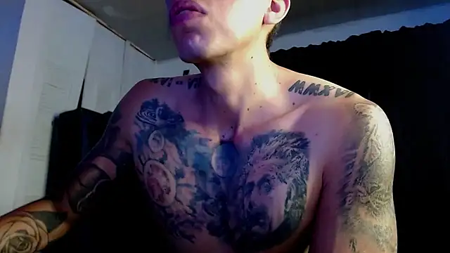 Chatroom XXX en direct de Adam_Hudsond