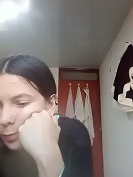 Czat XXX na żywo – BigbuttBrooklyn_