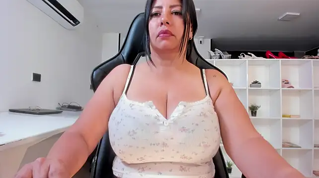 natural_bigboobs Chat XXX live