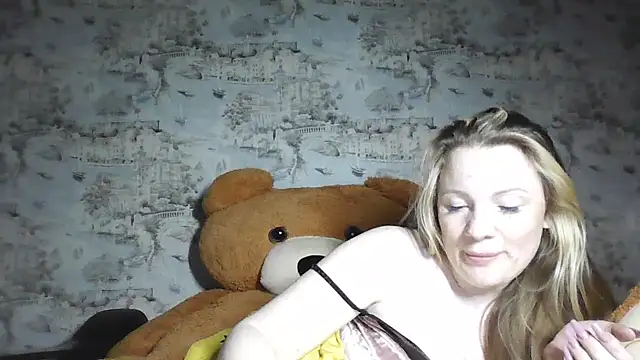 Eveline_May Chat XXX live