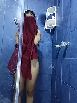 MiaForever1 Adlı Modelin Canlı XXX Sohbeti