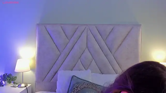 nova_silk Chat XXX live