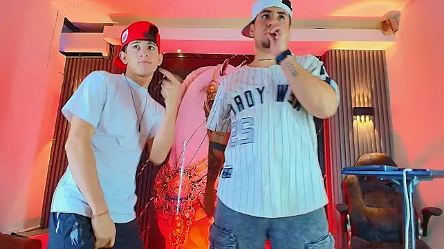 The_Boy_King_ Adlı Modelin Canlı XXX Sohbeti