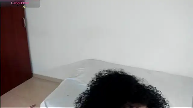 TAYRA_CASTLE's Live XXX Chat