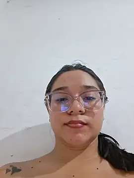 -VICKKY – Naživo XXX chat