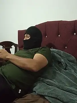 แชท XXX สดของ Submissive_bear_BDSM