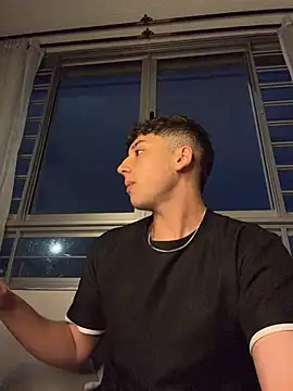 OLIVER_K Live XXX-Chat
