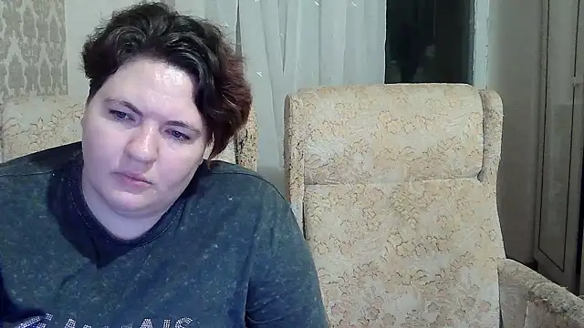 EmmaXKristall Live XXX-chat